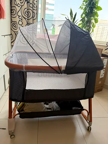 Bedside baby crib
