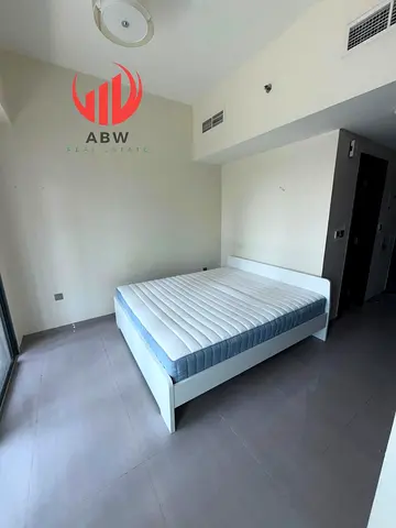 Street View Studio | Merano Tower | Balcony Access