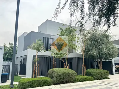 Live Large: 5BR Standalone Villa | Pool • Garden • Privacy • majlis • Elevator