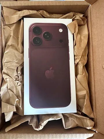 iPhone 18 Pro 512GB Burgundy