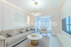 The only renovated sea-view 1BR in Elite