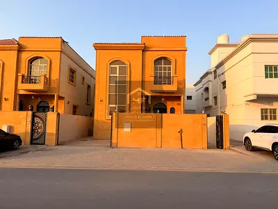 Villa for sale in Muwaihat 2 – Freehold ownership, close to all amenities. The price includes electricity, water, and air conditioning units.