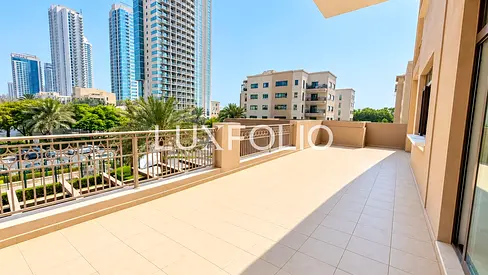 Huge Terrace | Spacious | Vacant