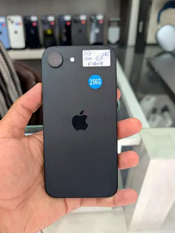 iPhone 16E 256GB 100% SIM CARD BLACK