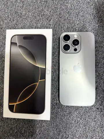 iPhone 16 Pro Good Condition, 128 GB (natural titanium) - 90 battery health.