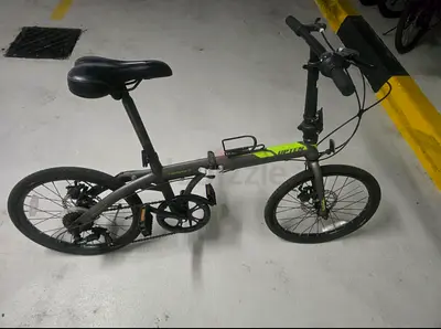 Foldable 20" Vitesse commuter bike - good working condition
