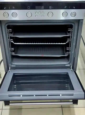 Siemens Freestanding Electric Cooker with Ceramic Hob & Oven – Good Condition