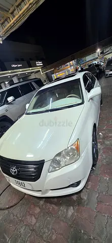 Toyota Avalon Limited 2010 - American Specs - Excellent Condition