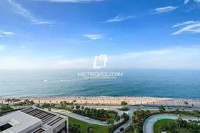 Relaxing Sea View| Luxury Living | Spacious Layout