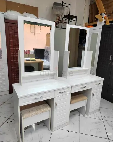White Dressing Table with Stools and Mirrors