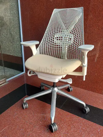Brand Herman Miller Sayl Office Chair Back Support Arms Fully Adjustable Tilt limiter Forward Lock