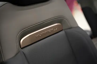 2024 GMC HUMMER — миниатюра 16