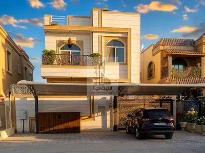 Modern 5-bedroom villa with no annual fees.