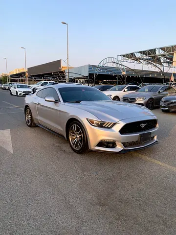 Ford Mustang EcoBoost Premium V4 2.3L Model 2016