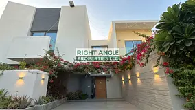 5BR Villa | Freehold | Urgent Sale | Large Plot