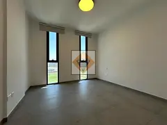 A Spacious Studio for Modern Living / Huge size / Parking and gym free