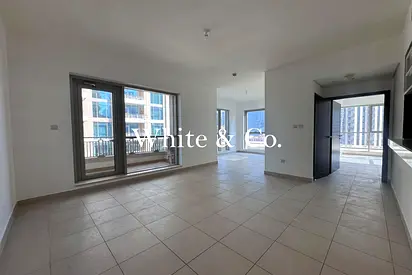 Vacant now! | Un furnished | Mid floor