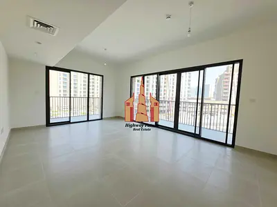 Luxurious 2-BR with Close Kitchen | All Amenities Free |