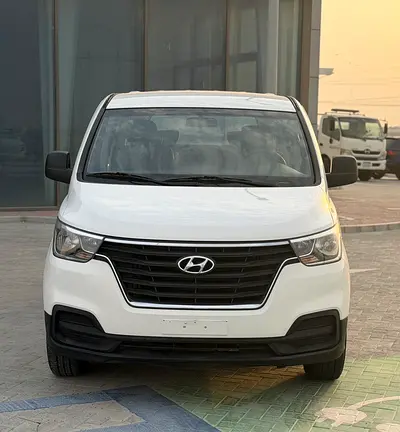 Hyundai H1 2019 GCC Specs in perfect condition