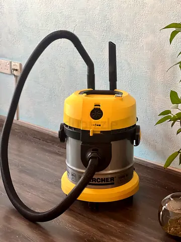 Kärcher VC 1.800 Vacuum Cleaner 1800W 20L + Blower | Excellent Condition