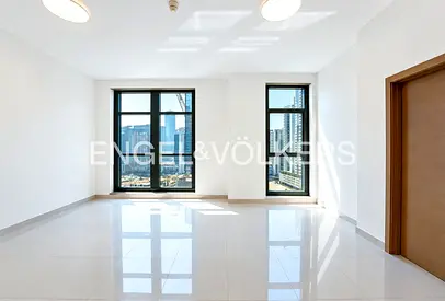 Emaar | Vacant Corner Unit | Spacious