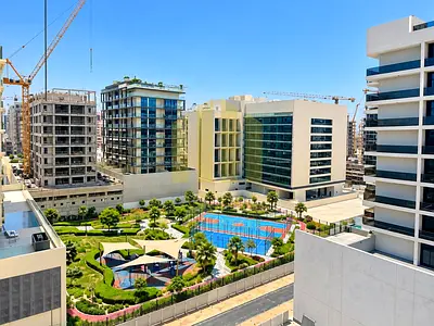 Premium 1BR | JGC | Walk to WTC Metro | Prime Location
