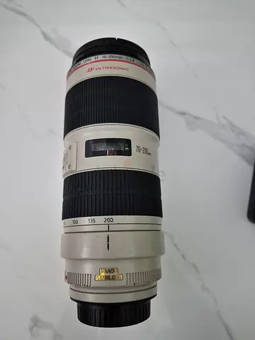 Canon 70-200mm f2.8 is ii ( mark 2 ) 70-200 mm