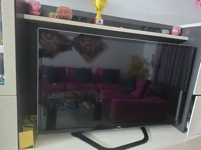 LG 55 inch Flat Panel TV - Good Working Condition. LG sound with speaker.