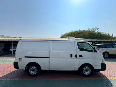 2005 Nissan URVAN — фото 5