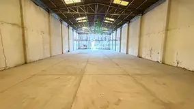 4,000 sq ft warehouse for rent in Industrial Area 2, Sharjah. 1 month free, payable in 4 cheques, 5%