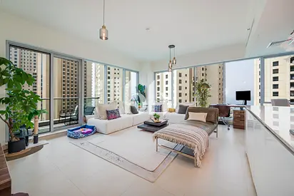 Upgraded | Fully Furnished | Chiller Free