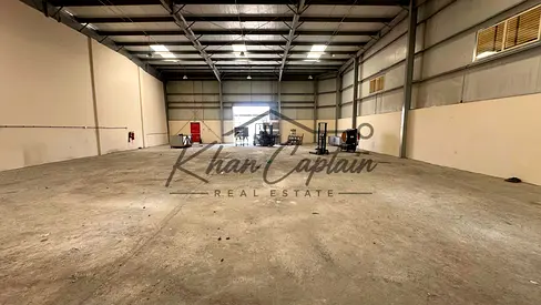 🔥🏭 SUPER HOT CORNER WAREHOUSE IN SAJJA | 190 KW ELECTRICITY | AED 250K 🏭🔥