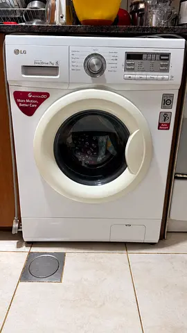 LG Front Load Washing Machine - 7kg, In Good Working Condition