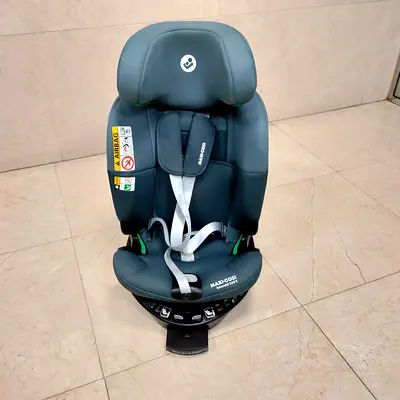 Maxicosi emerald 360s car seat