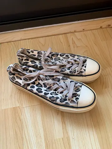 Women's leopard print canvas sneakers, size available
