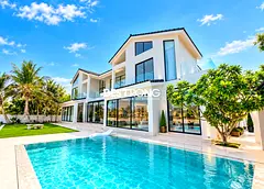 Fully Upgraded Signature Villa | Furnished | 6 Bed
