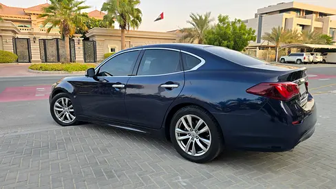 2016 Infiniti Q70 — фото 4