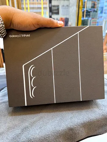SAMSUNG TRIFOLD 1 TB /16 ram-11,400 FINAL