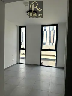 For Rent | Spacious Studio | 350 Sq. Ft. | AED 35,000 | 4 Cheques