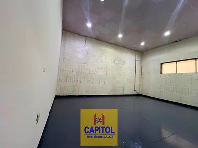 600 SQFT READY TO MOVE IN STORAGE WAREHOUSE