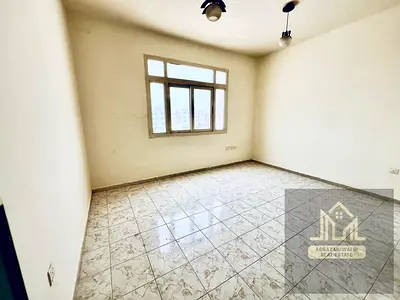 Spacious, neat and clean studio in a good location, with a reasonable price. Ready to move in and suitable for comfortable living.