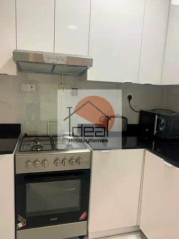 fully renovated 1 bed near metro