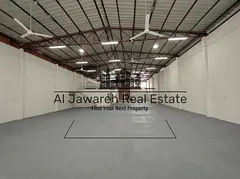 Warehouse on a main road with 100 kW power capacity, at an excellent price.