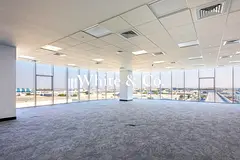COMMUNITY EXPERT | FULL FLOOR | GRADE A