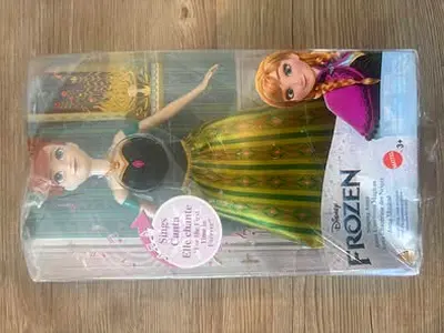 BARGAIN BRAND NEW DISNEY FROZEN ANNA SINGING DOLL PLAYSET