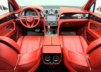 2017 Bentley BENTAYGA — миниатюра 13