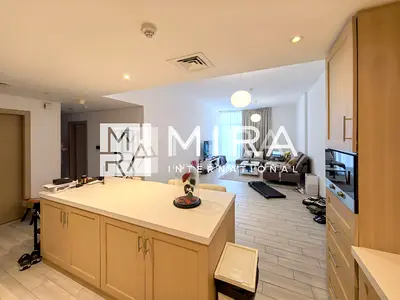 Vacant on October | Store room | Best Price