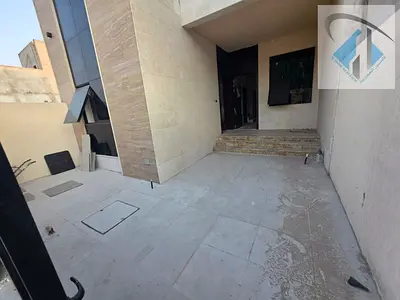 فى موقع ممتاز فيلا 4 غرف جديدة بسعر شامل الرسوم