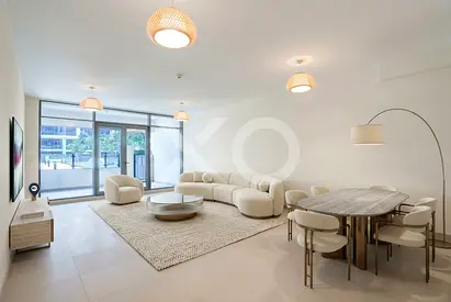 Large Terrace | Vacant | Negotiable