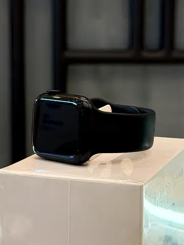 Apple Watch Series 7 with Black Sport Band - Good Condition